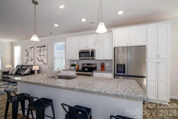 $2,600 | 8156 Merryvale Lane, Charlotte, NC 28214