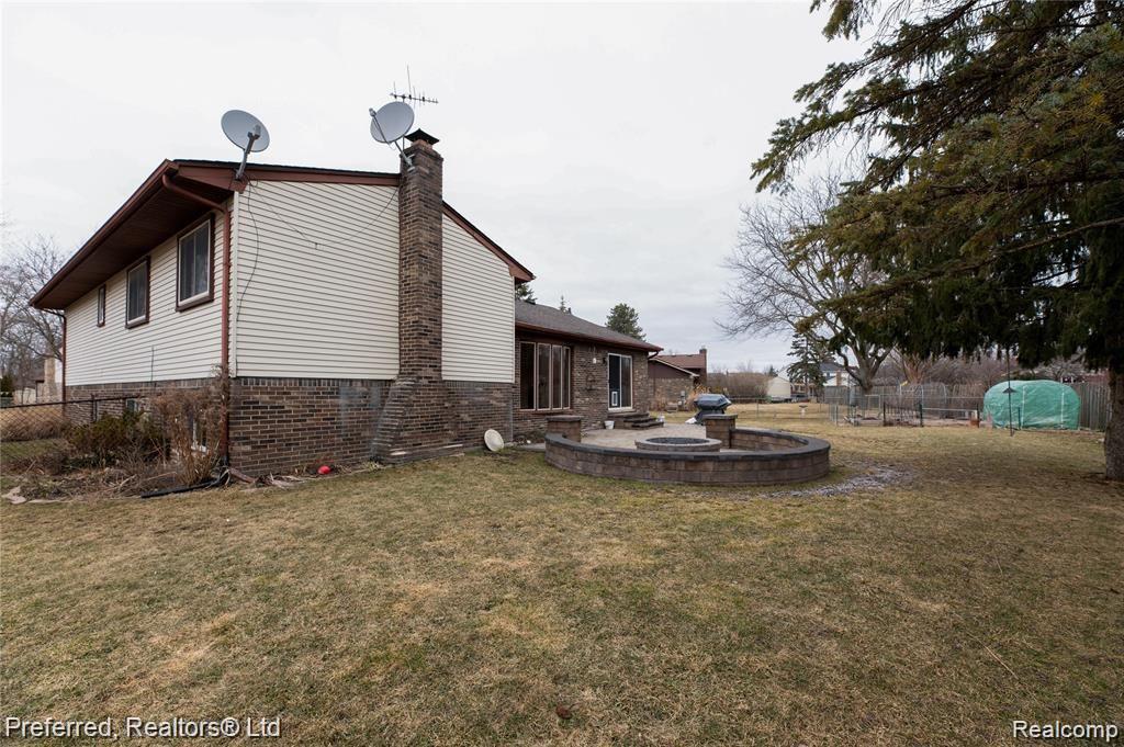 6782 Longwood Road Canton, MI 48187 - Photo 58 of 61 Backyard
