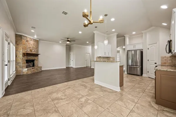 $2,700 | 104 Cold Track Drive, Aledo, TX 76008