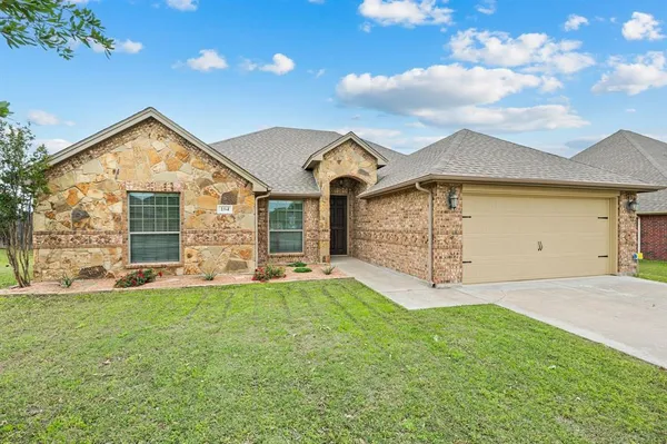 $2,700 | 104 Cold Track Drive, Aledo, TX 76008