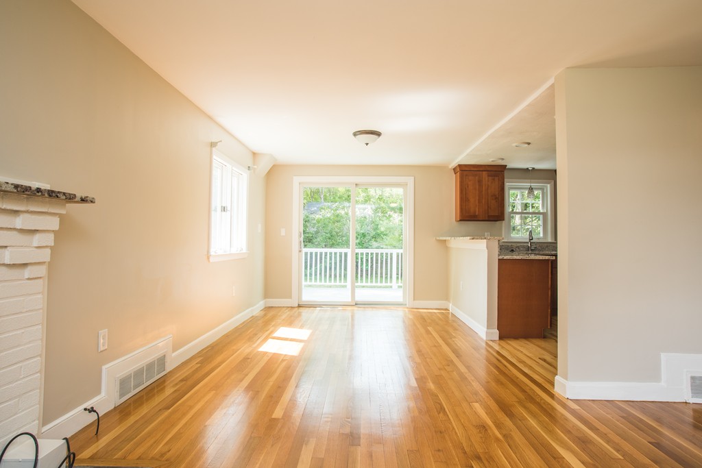 455 Old Post Road Walpole, MA 02081 - Photo 6 of 24 Gallery Image 6