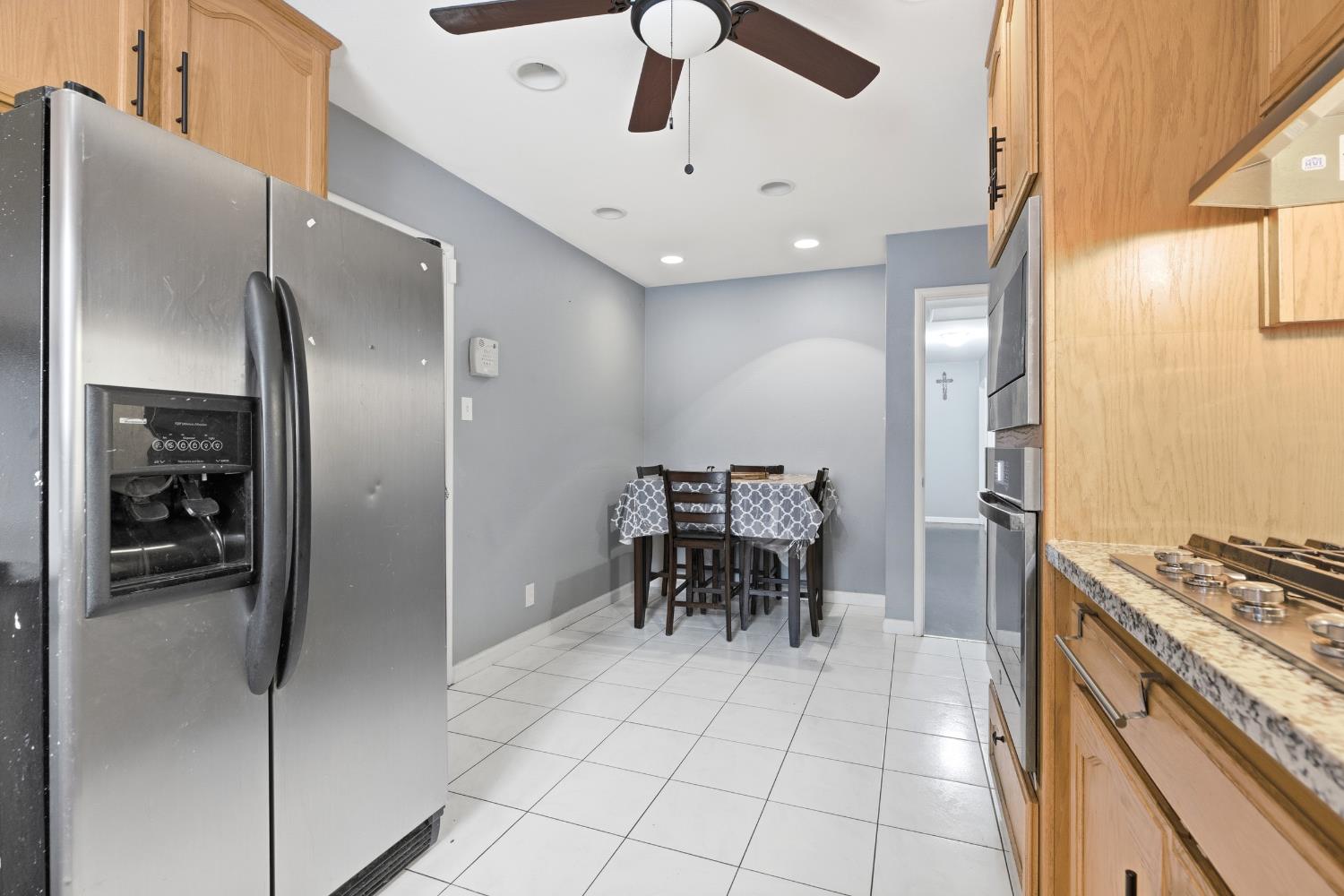 1322 Carver Road Modesto, CA 95350 - Photo 6 of 17