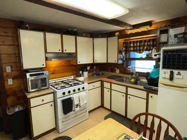 $224,500 | 12B York Street, Unit B, Solon, ME 04979