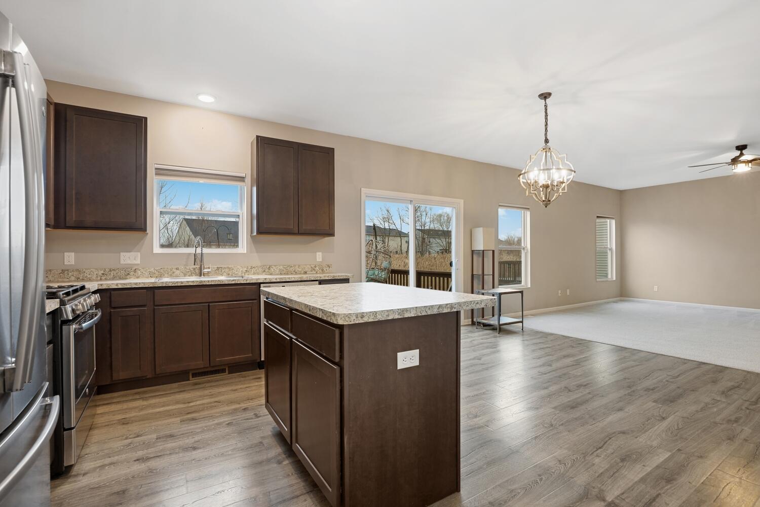 2184 West 129th Place Crown Point, IN 46307 - Photo 9 of 31 1500x1000