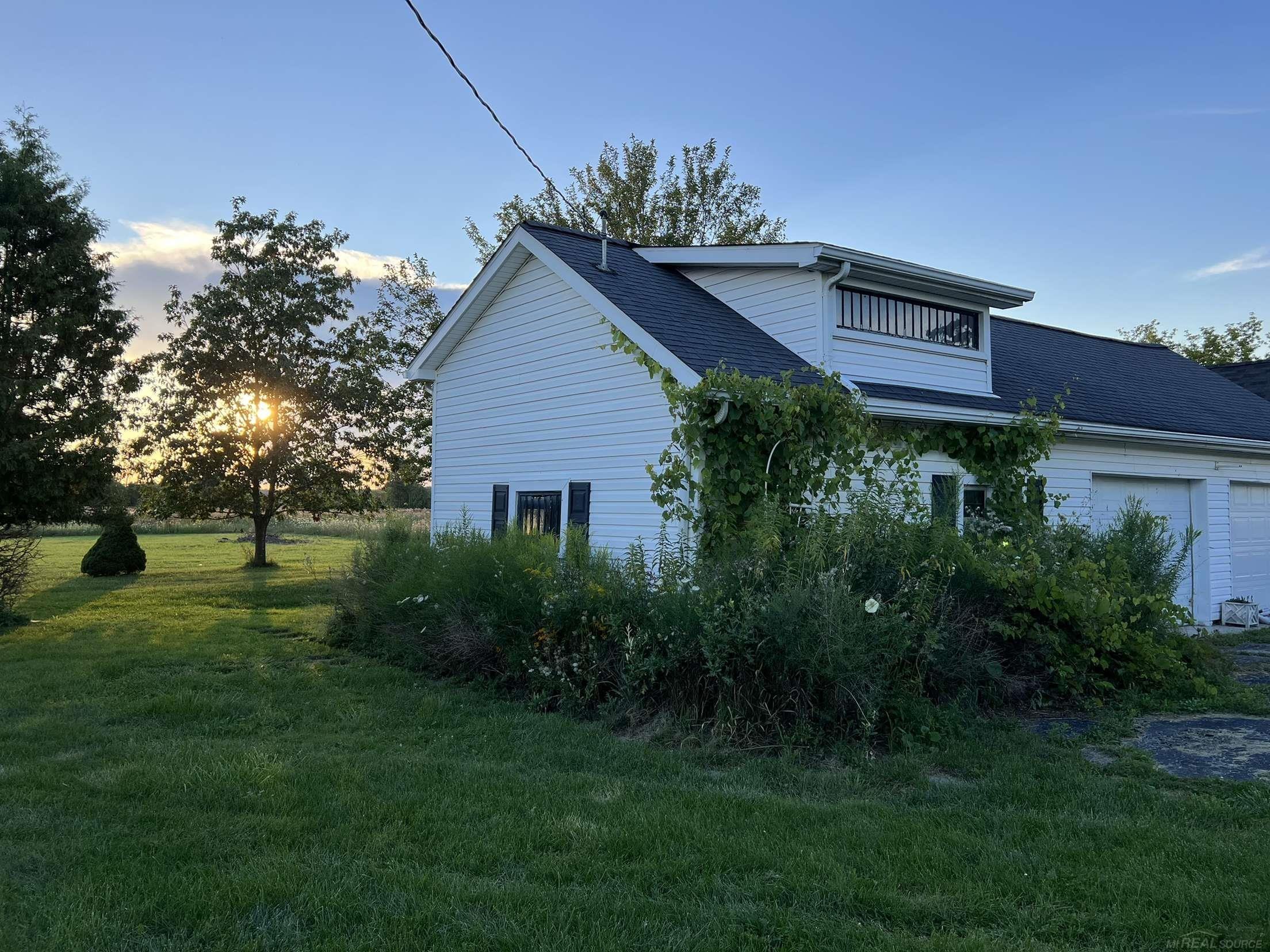 8977 Kilgore Road Avoca, MI 48006 - Photo 7 of 61