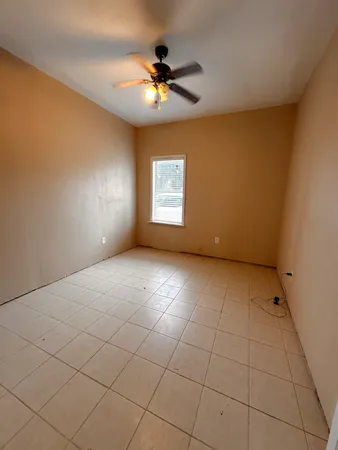 $125,000 | 638 Kelly Lane, Angleton, TX 77515