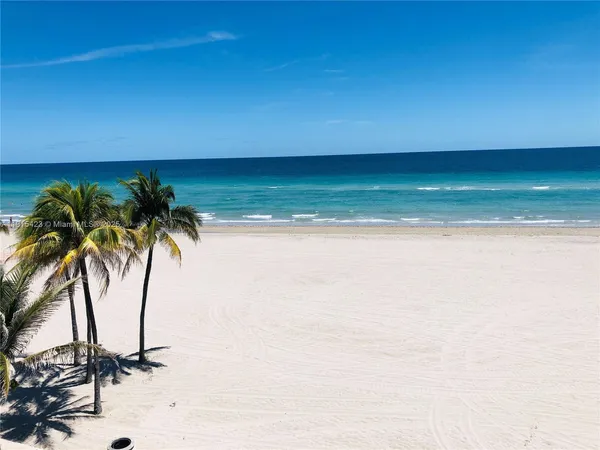 $3,000 | 1801 South Surf Road, Unit 4, Hollywood, FL 33019