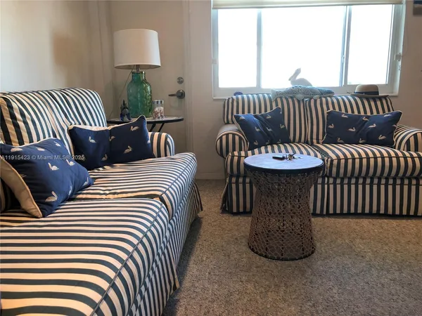 $3,000 | 1801 South Surf Road, Unit 4, Hollywood, FL 33019