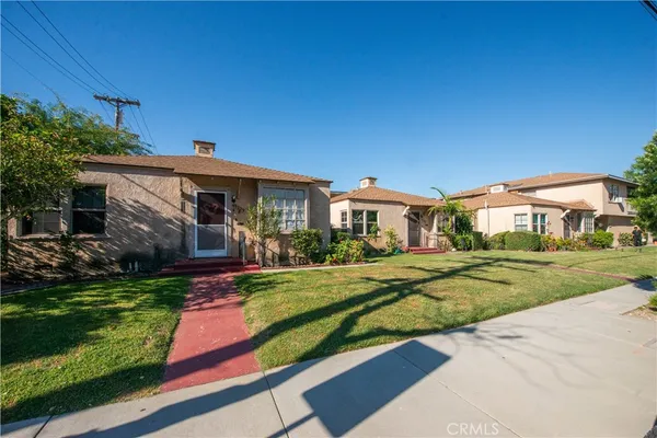 $2,750,000 | 1113 North Glenoaks Boulevard, Burbank, CA 91504