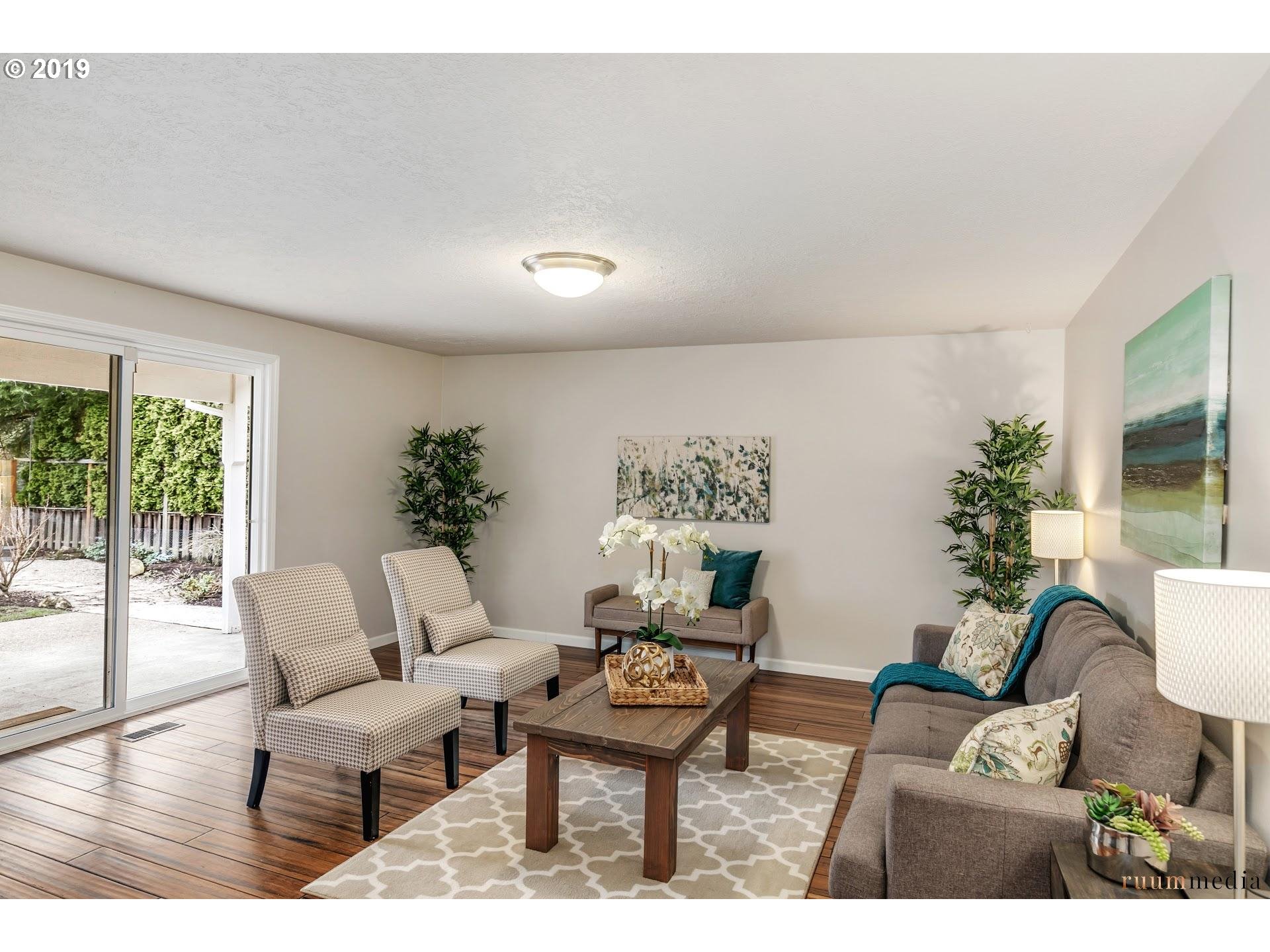 6018 Southwest Jan Tree Court Portland, OR 97219 - Photo 16 of 27 Gallery Image 16