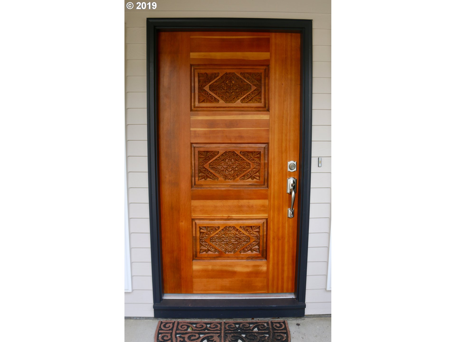 6018 Southwest Jan Tree Court Portland, OR 97219 - Photo 4 of 27 Gallery Image 4