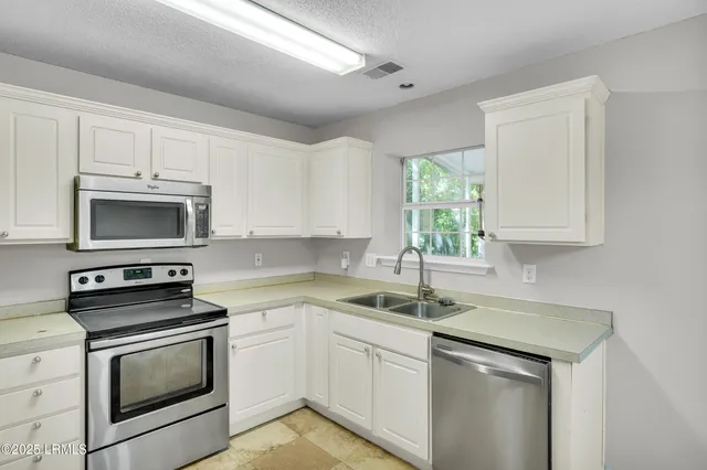 $395,000 | 323 Mill Pond Road, Bluffton, SC 29910