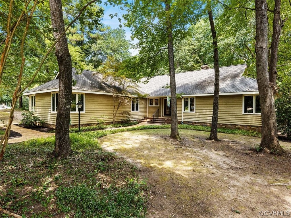 10212 Sioux Road Richmond, VA 23235 - Photo 1 of 35 Gallery Image 1