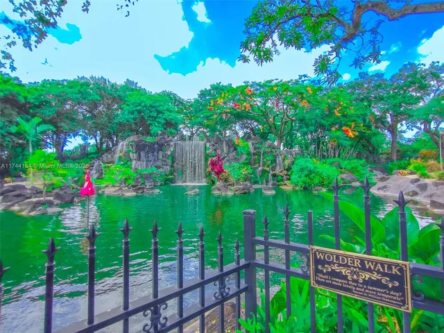 $94,900 | 4174 Inverrary Drive, Unit 706, Lauderhill, FL 33319