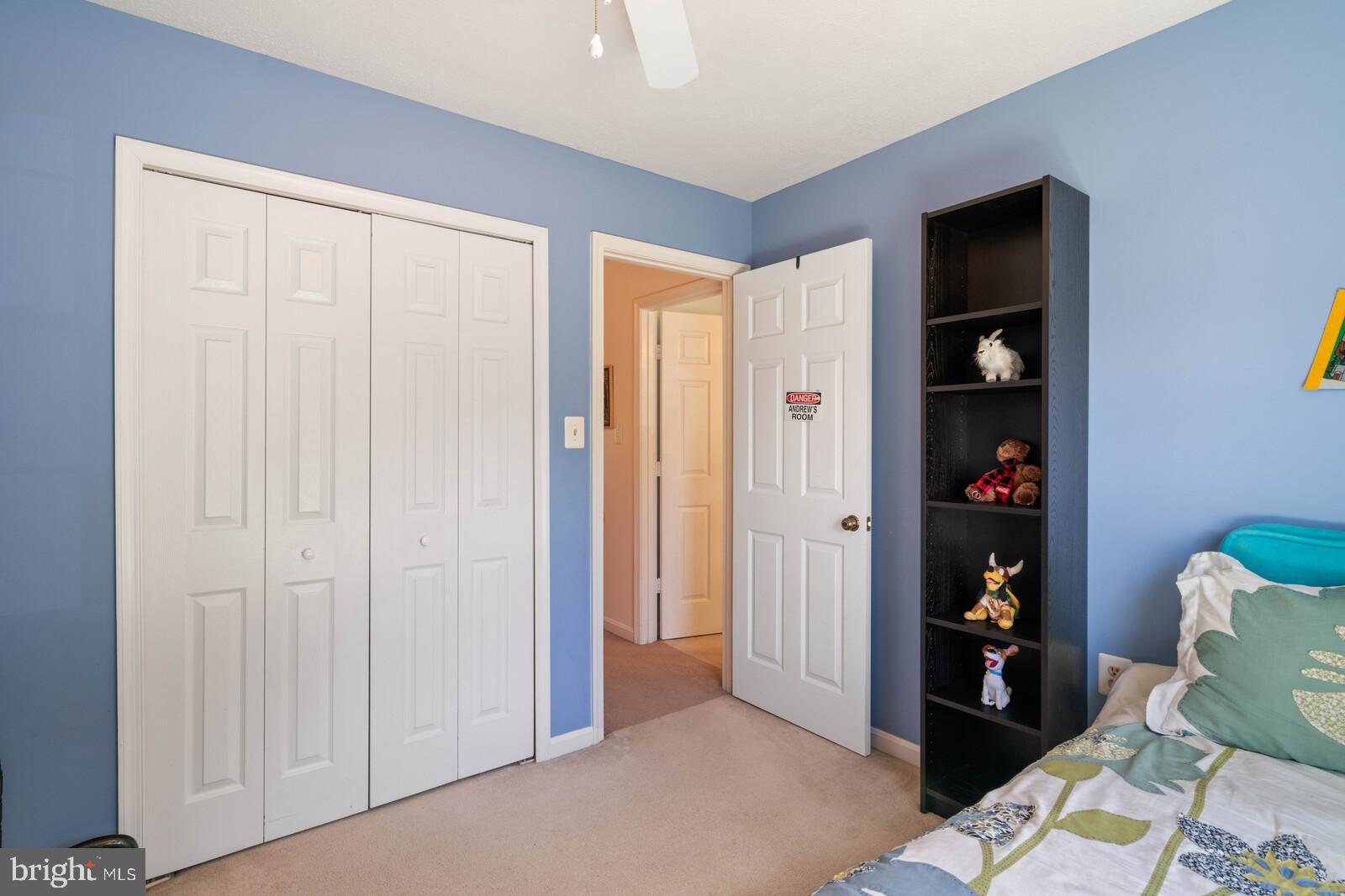 10448 Labrador Loop Manassas, VA 20112 - Photo 21 of 33 Bedroom 3