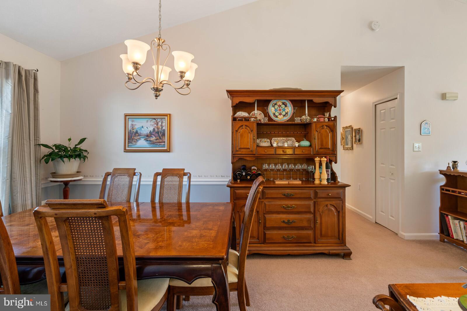 10448 Labrador Loop Manassas, VA 20112 - Photo 10 of 33 Dining Room