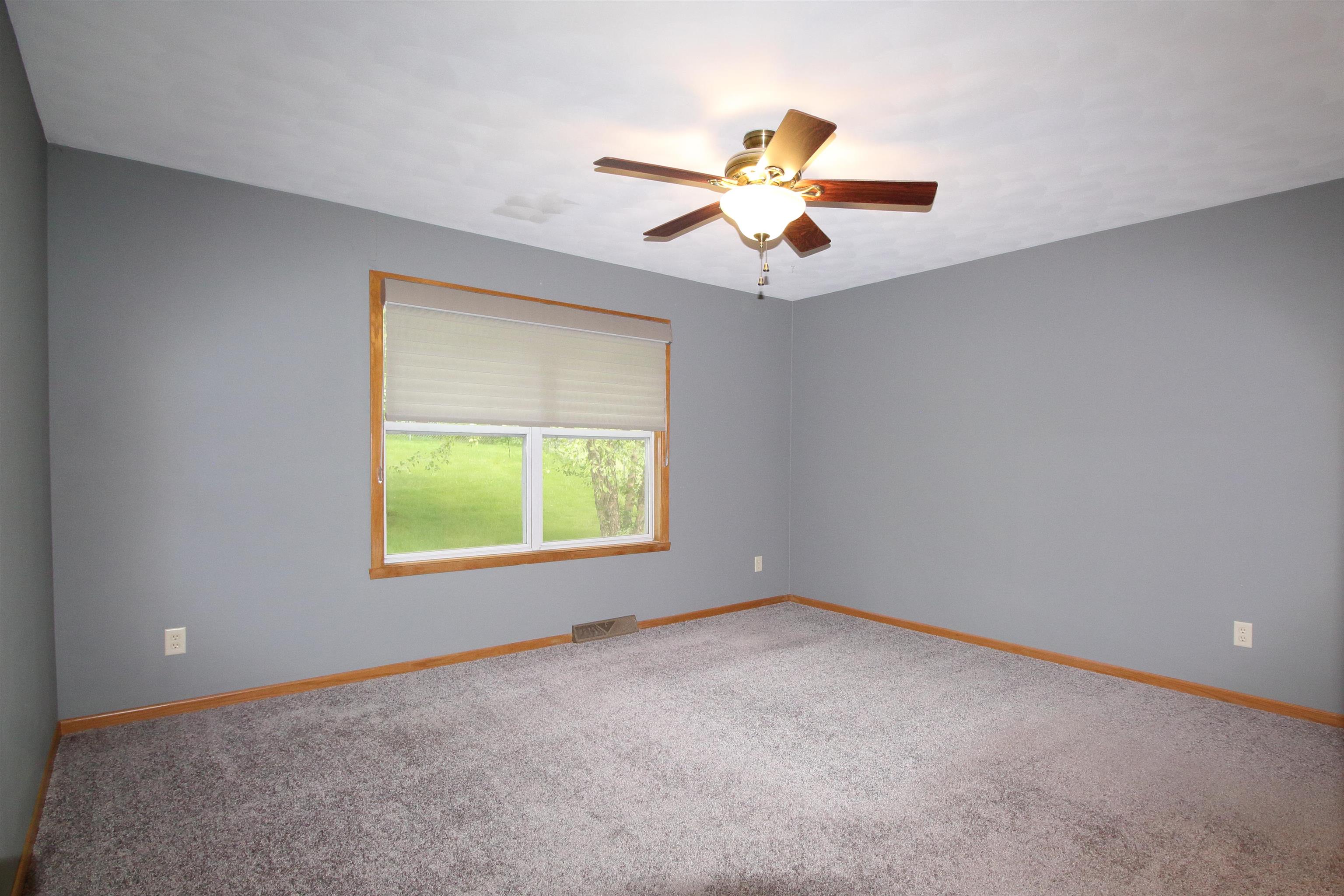6811 Hedgewood Road Rockford, IL 61108 - Photo 9 of 23