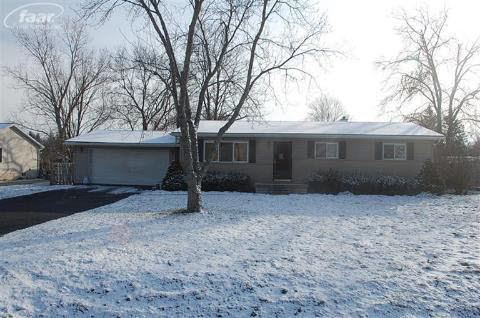 1135 Reid Road Flint, MI 48507 - Photo 1 of 17 20325291.JPG
