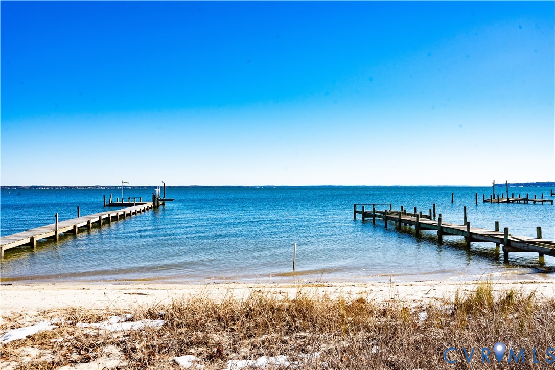 611 Jones Point Beach Road Laneview, VA 22504 - Photo 2 of 27