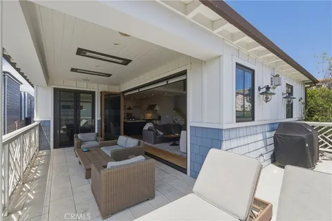 $3,249,000 | 715 2nd Street, Hermosa Beach, CA 90254