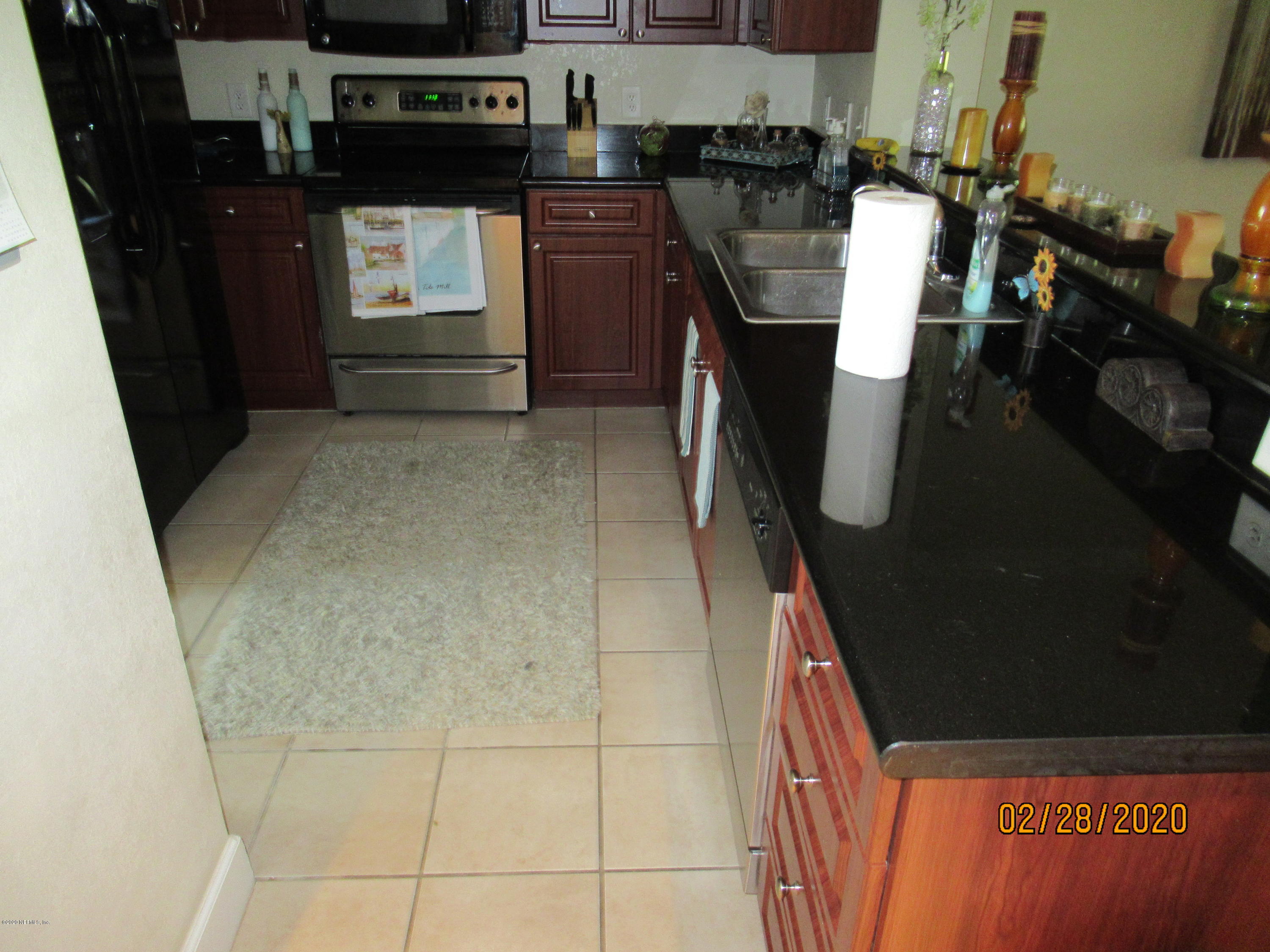 9745 Touchton Road, Unit 2322 Jacksonville, FL 32246 - Photo 4 of 17 IMG_6919