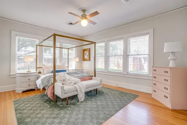 $3,800 | 2718 Cockrell Avenue, Fort Worth, TX 76109