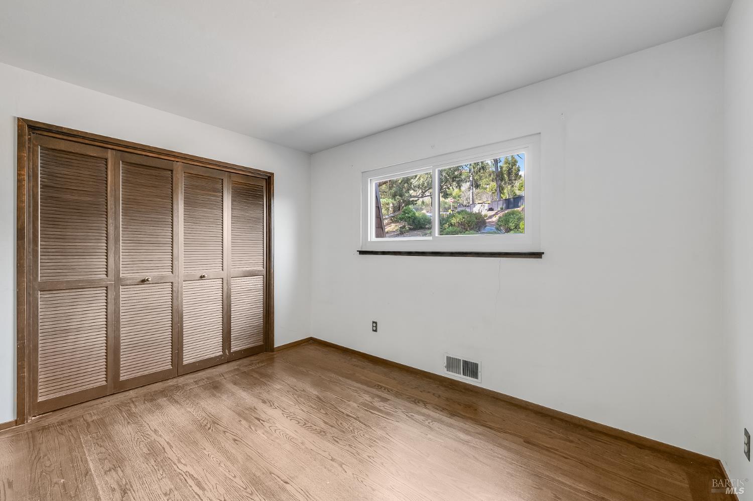 1008 Erica Road Mill Valley, CA 94941 - Photo 19 of 32 Gallery Image 19