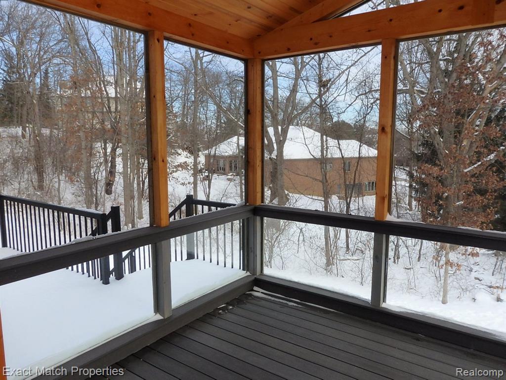 5496 Woodfall Road Clarkston, MI 48348 - Photo 30 of 51
