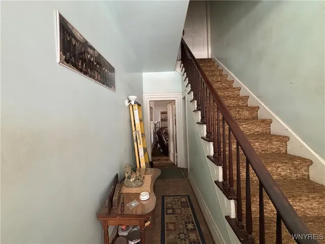 $259,900 | 5755 Beattie Avenue, Lockport Town, NY 14094