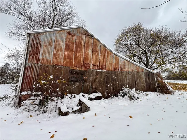 $259,900 | 5755 Beattie Avenue, Lockport Town, NY 14094