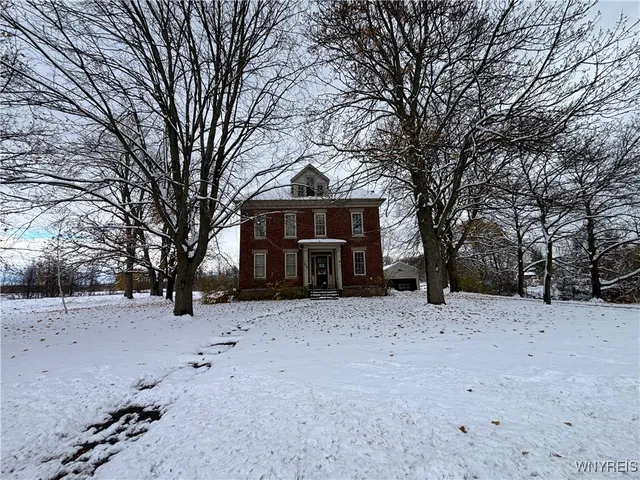 $259,900 | 5755 Beattie Avenue, Lockport Town, NY 14094