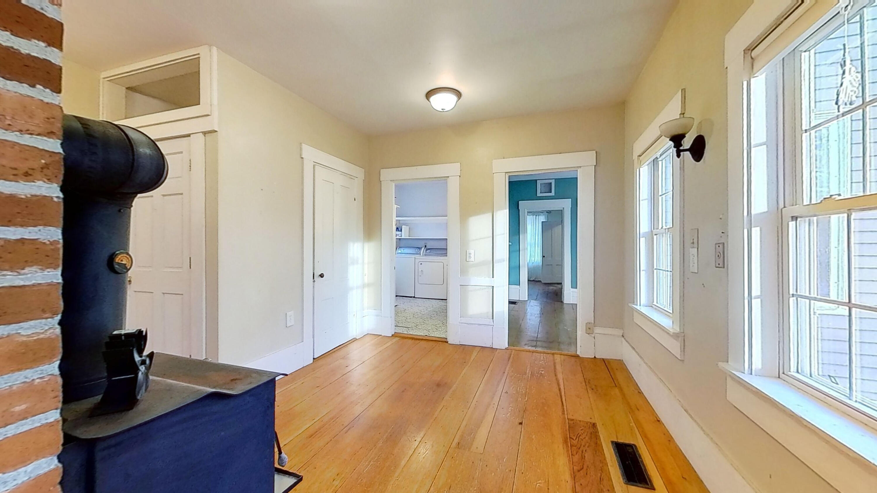 180 Ridge Road Newcastle, ME 04553 - Photo 12 of 51 Side Entry