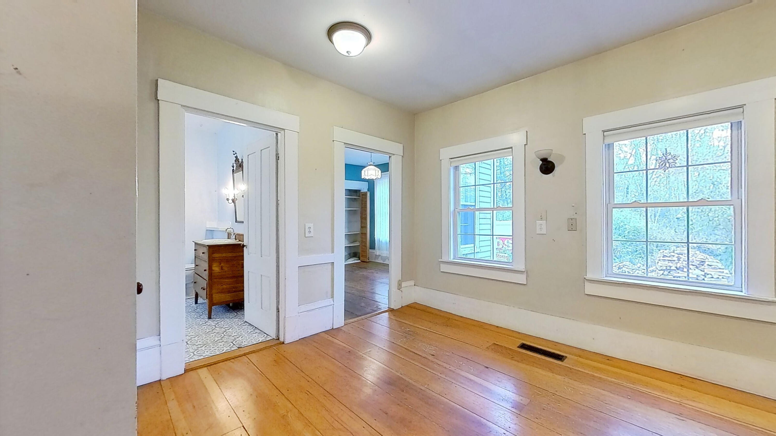 180 Ridge Road Newcastle, ME 04553 - Photo 13 of 51 Side Entry