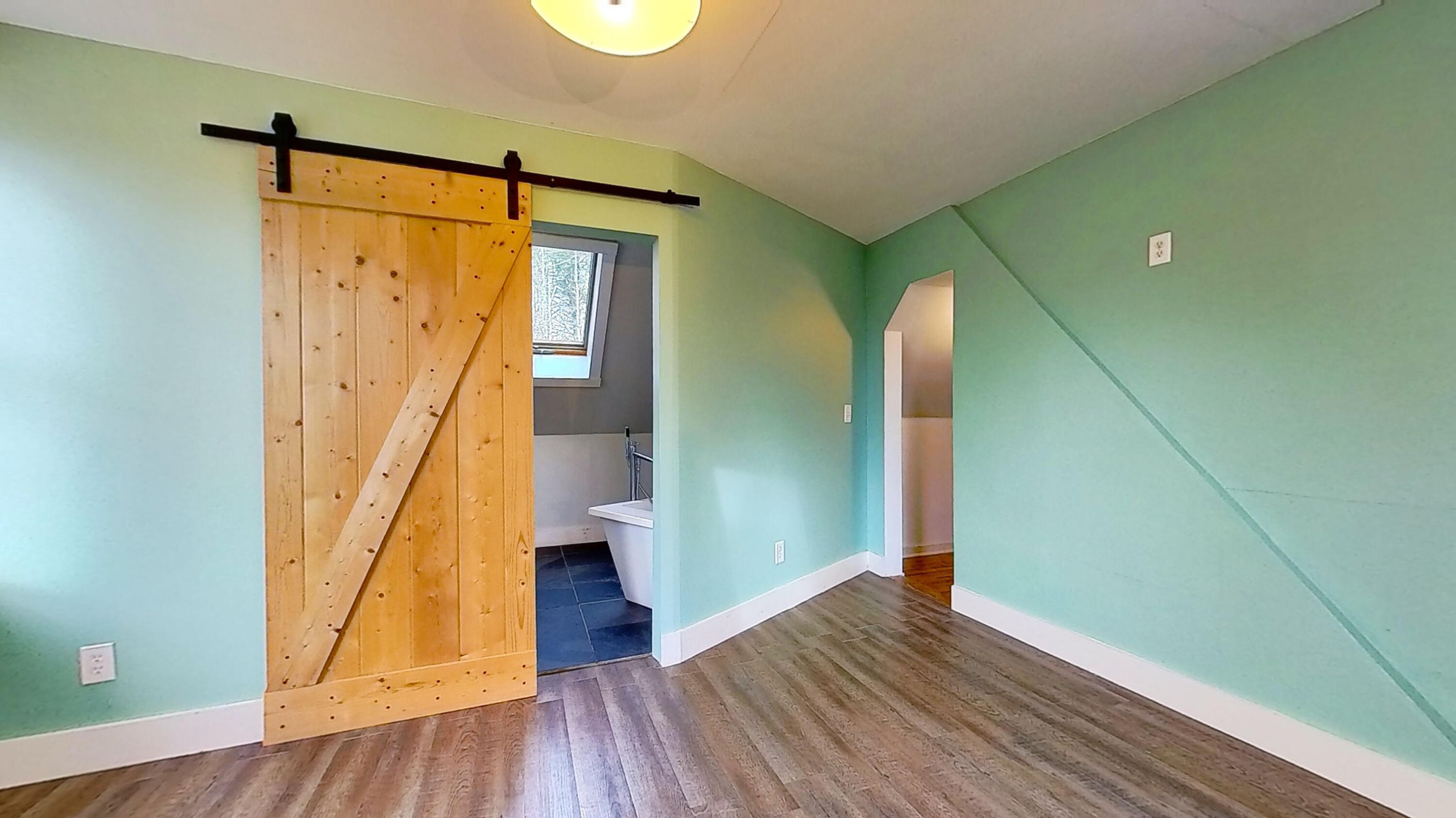 180 Ridge Road Newcastle, ME 04553 - Photo 29 of 51 Primary with en suite