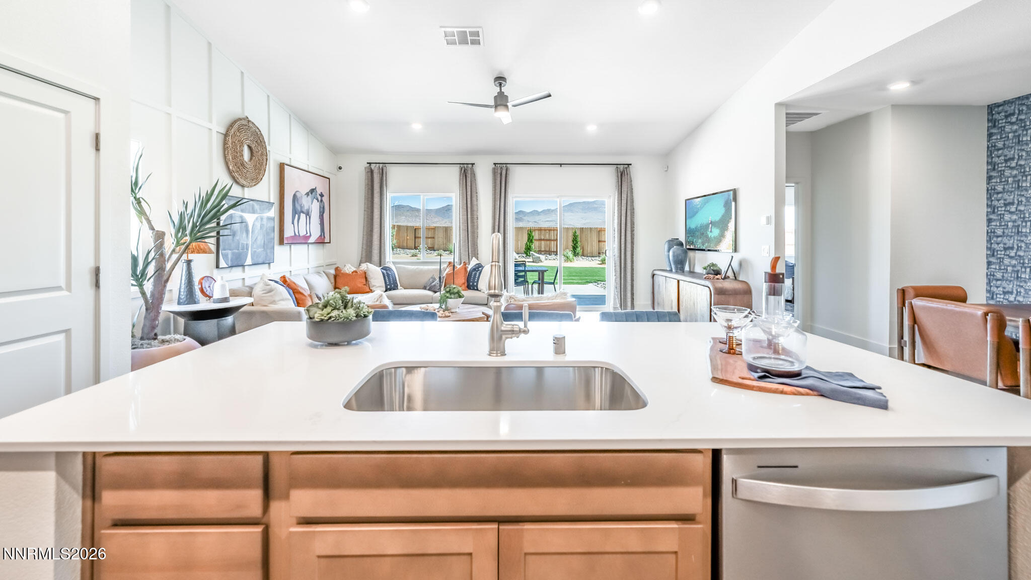 645 Fraser Loop Dayton, NV 89403 - Photo 5 of 33 Kitchen
