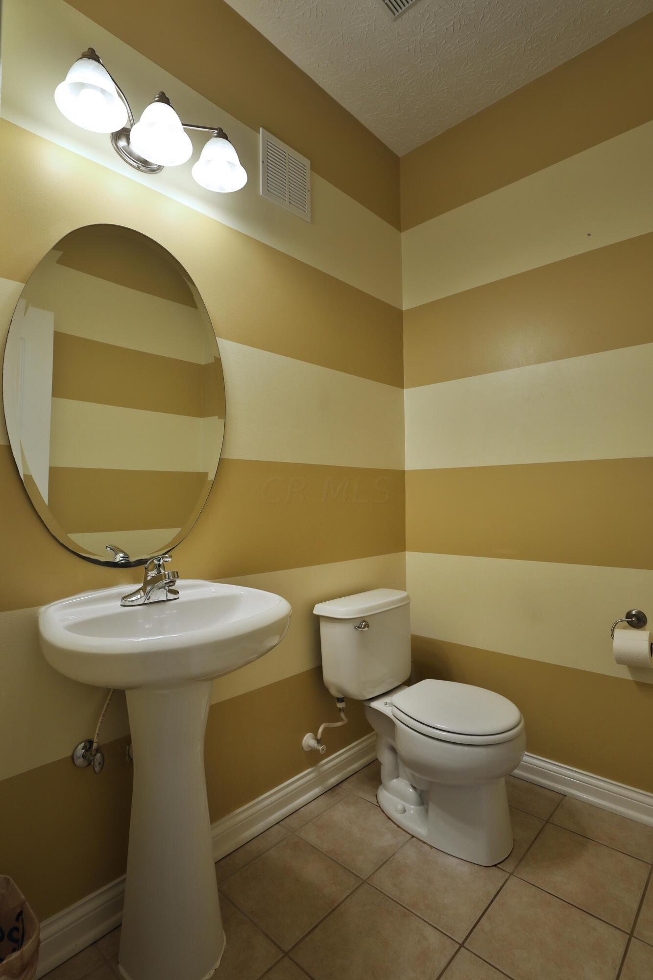 1269 Cloverleaf Road Westerville, OH 43081 - Photo 31 of 74 1269-Cloverleaf-23