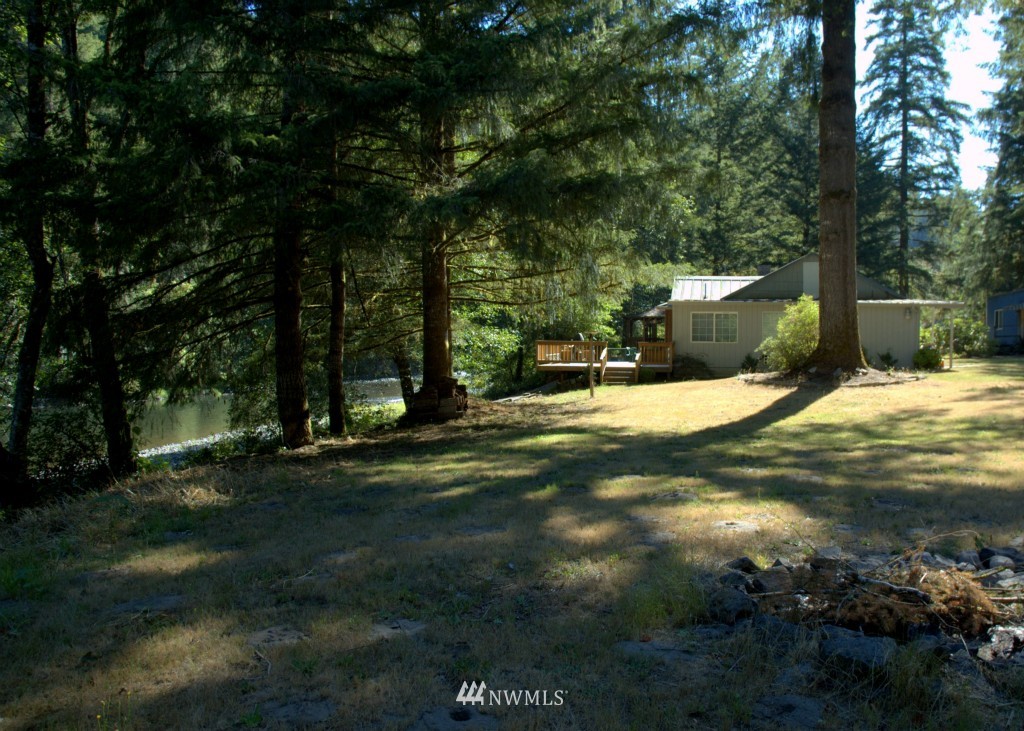 707 Bates Road Kalama, WA 98625 - Photo 5 of 10 Gallery Image 5