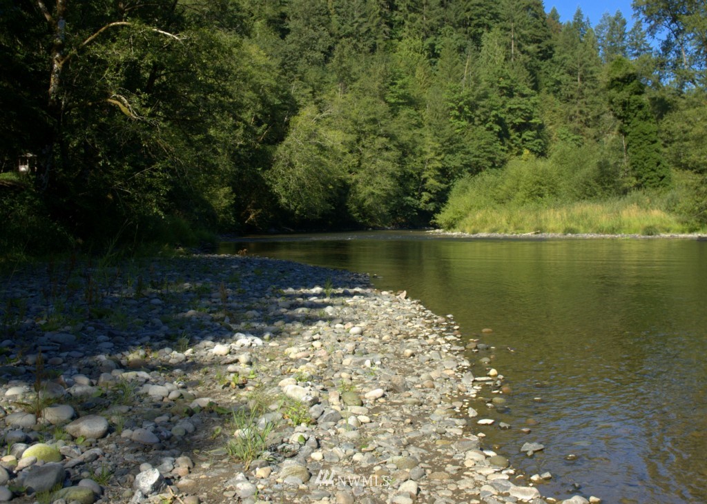 707 Bates Road Kalama, WA 98625 - Photo 8 of 10 Gallery Image 8