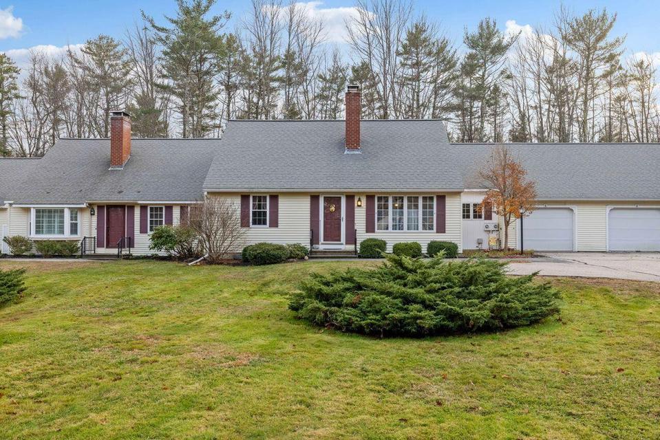 6 Laurel Circle, Unit 6 Kennebunk, ME 04043 - Photo 1 of 23 20251105175104134734000000-o