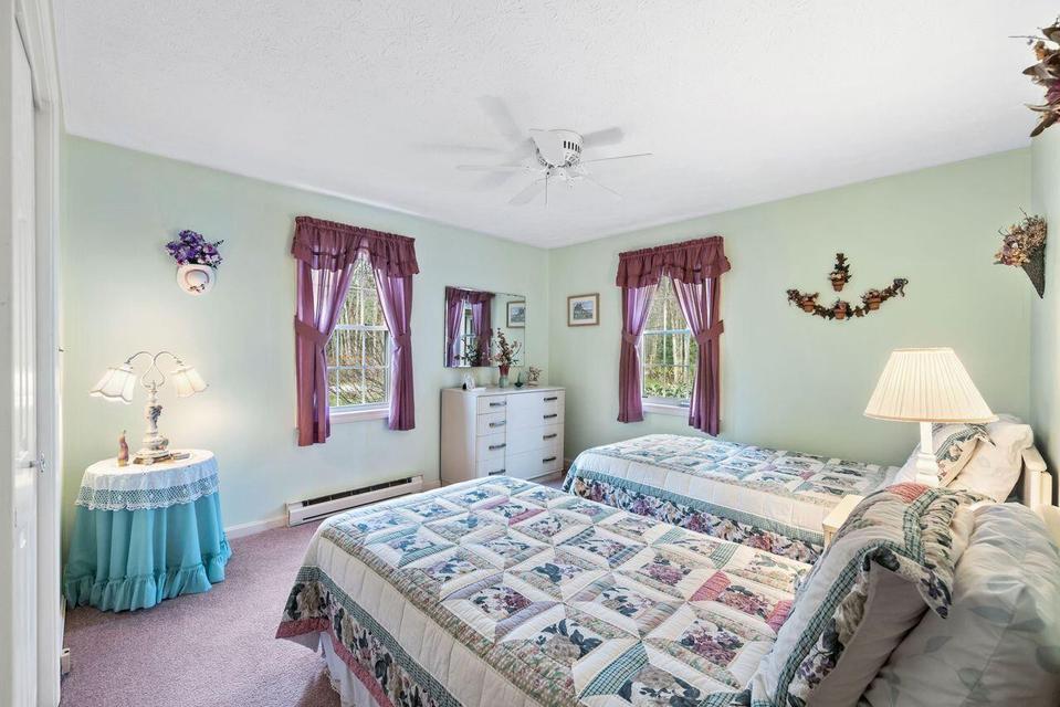 6 Laurel Circle, Unit 6 Kennebunk, ME 04043 - Photo 15 of 23 20251105175058377815000000-o