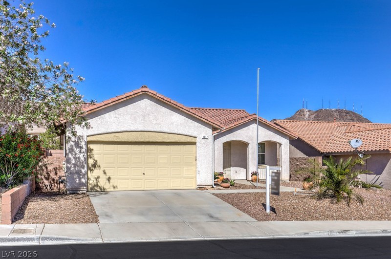 1017 Amber Gate Street Henderson, NV 89002 - Photo 3 of 32