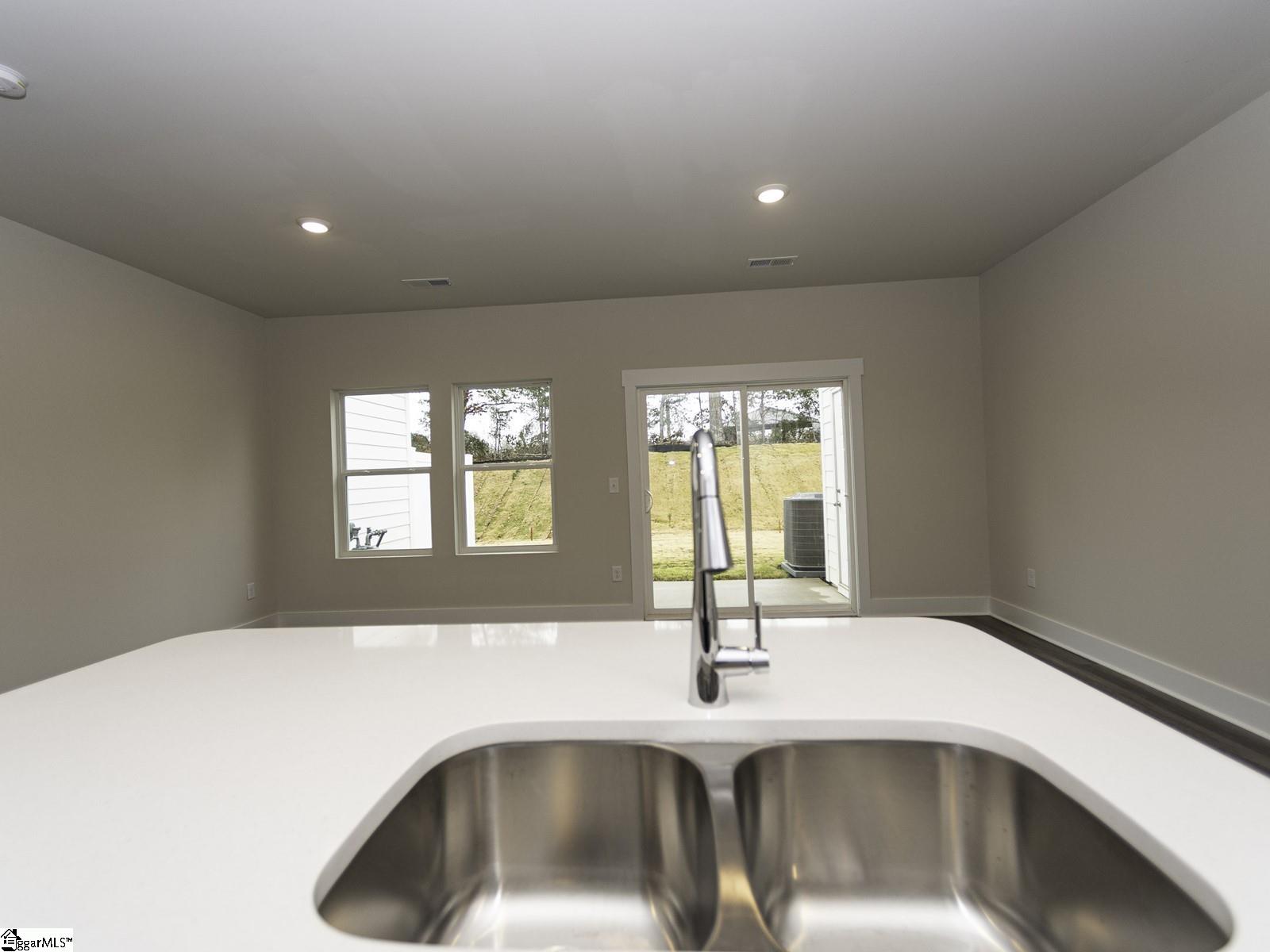 931 Yarn Way Greer, SC 29651 - Photo 5 of 27 Gallery Image 5