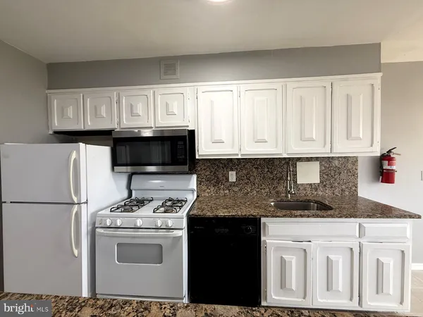 $1,675 | 1005 Barclay Towers Cherry Hill, Cherry Hill, NJ 08034