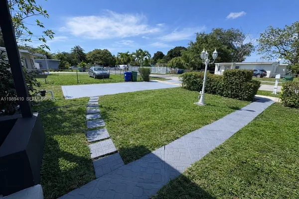 $439,900 | 2450 Northwest 157th St Road, Miami Gardens, FL 33054