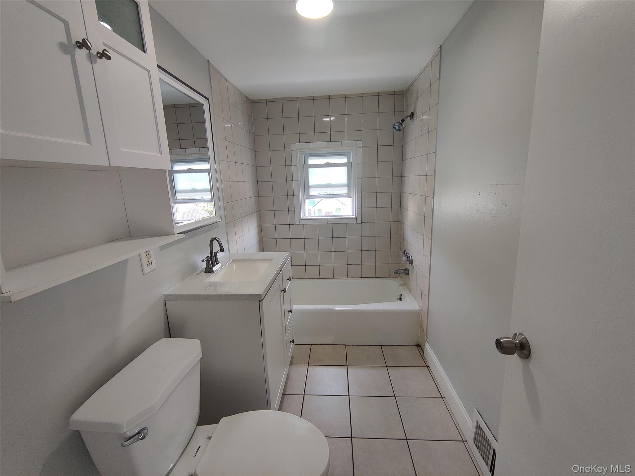 29 Harrison Street, Unit 2 Poughkeepsie, NY 12601 - Photo 12 of 17