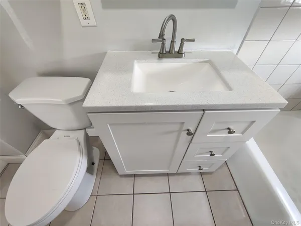 $1,775 | 29 Harrison Street, Unit 2, Poughkeepsie, NY 12601