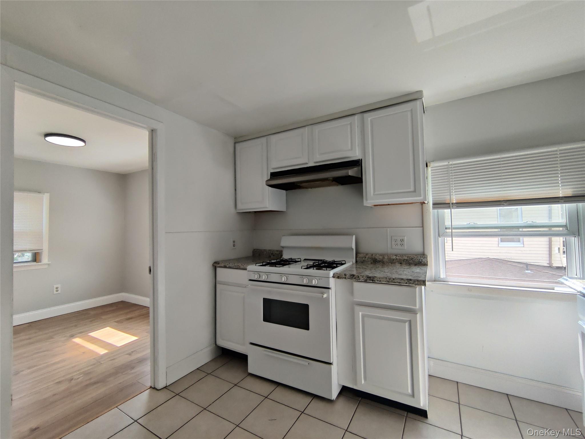 29 Harrison Street, Unit 2 Poughkeepsie, NY 12601 - Photo 14 of 17