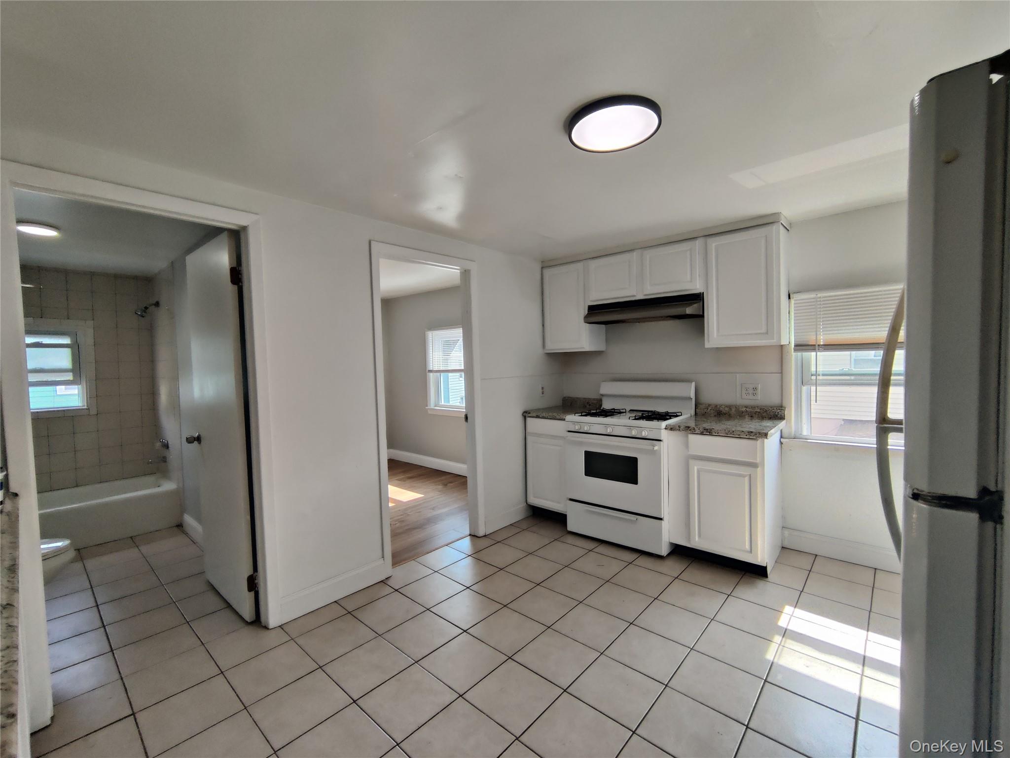 29 Harrison Street, Unit 2 Poughkeepsie, NY 12601 - Photo 10 of 17