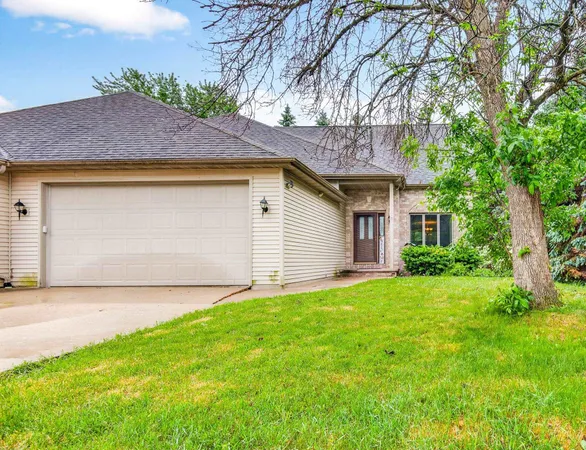 $325,000 | 101 East Kennedy Avenue, Kimberly, WI 54136
