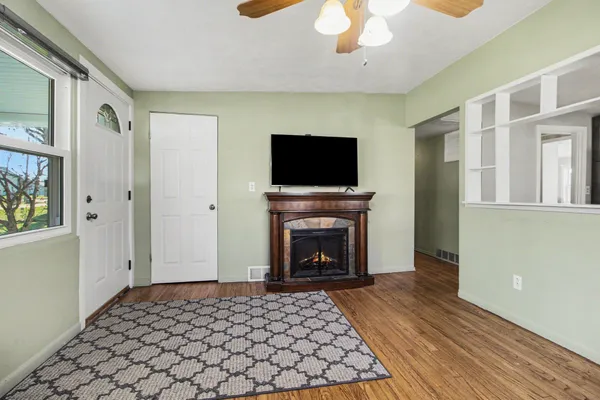 $273,900 | 48758 Sully Drive, Belleville, MI 48111